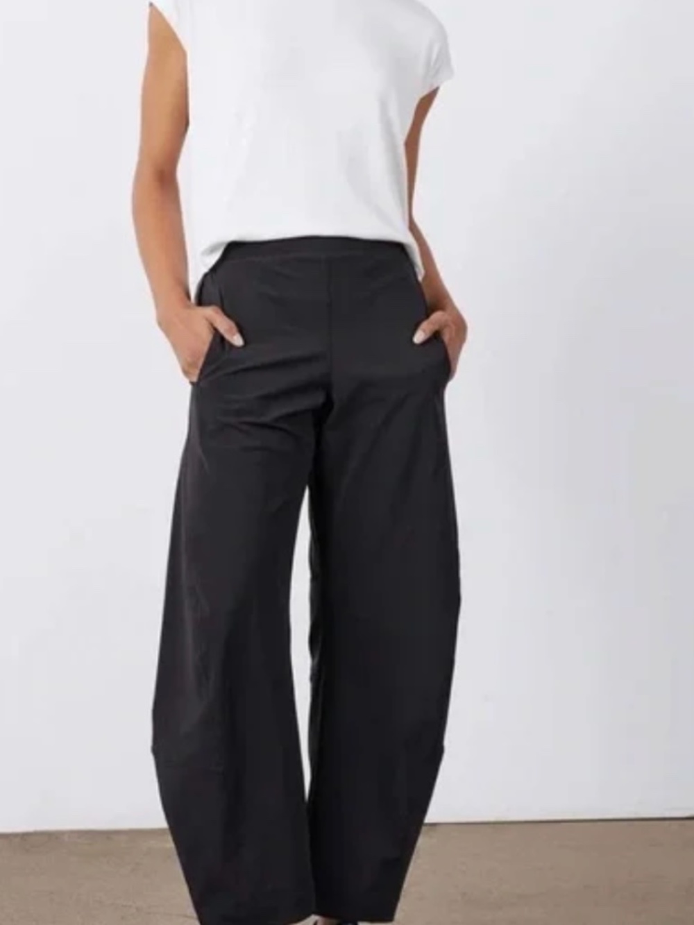RUTI THE PETITE ON THE LOOSE WORK PANTS- Black 12 Petite